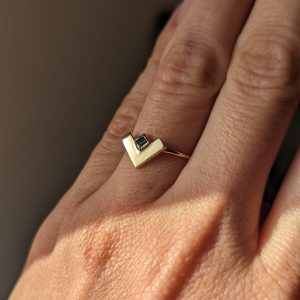 OSTARA – Bague en or 18 carats recyclé