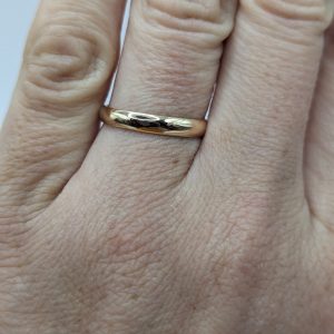 VENUS – Alliance homme 2mm bombée en or 18 carats Fairmined