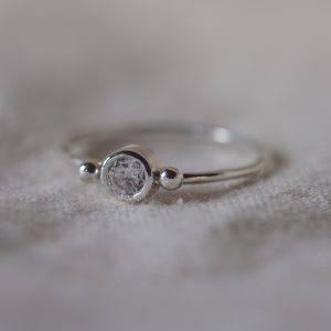 LASA - Bague en or 18 carats sertie d'un diamant